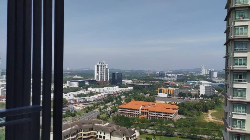 Cozy Studio Unit,Cyberjaya,Wifi, Netflix,Free Parking 外观 照片