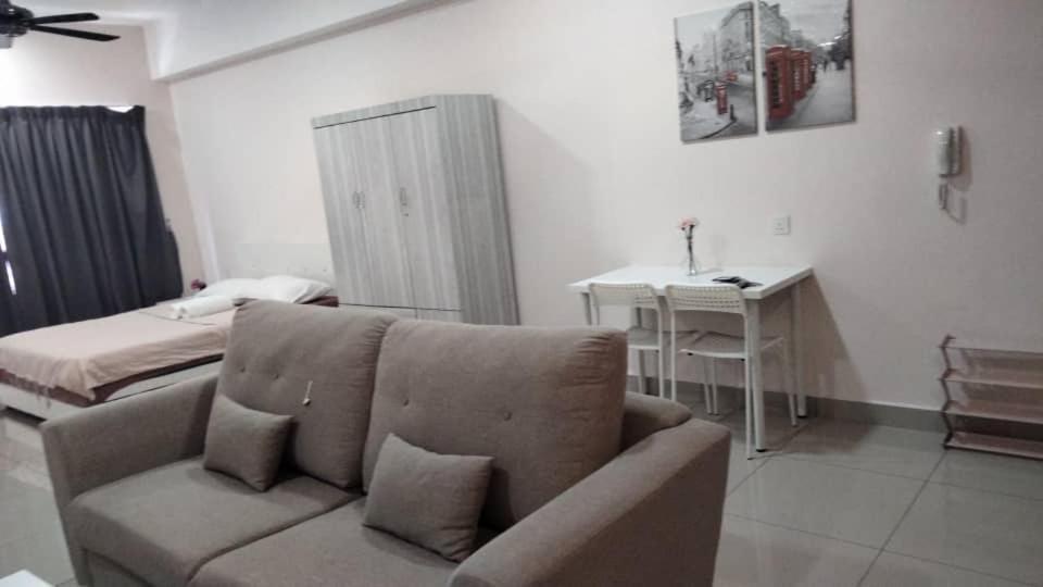 Cozy Studio Unit,Cyberjaya,Wifi, Netflix,Free Parking 外观 照片
